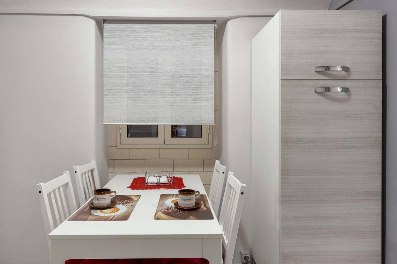 Two Rooms Bellini Catania-Fontanarossai nemzetközi repülőtér Kültér fotó